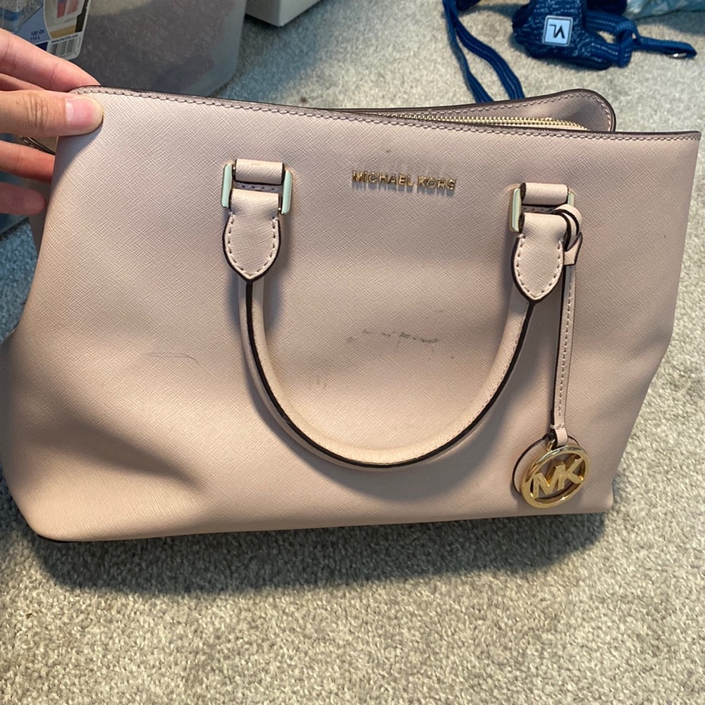 Light pink Michael kors purse